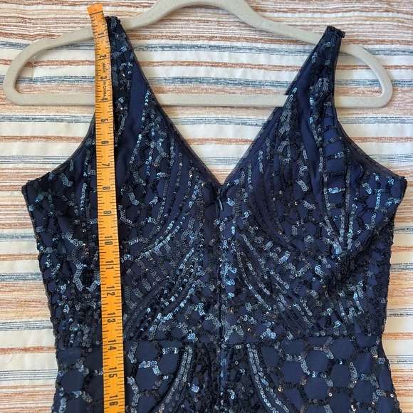 Nightway, a V-neck w/ an array of sequin embellishments on a flowing silhouette - Picture 12 of 15